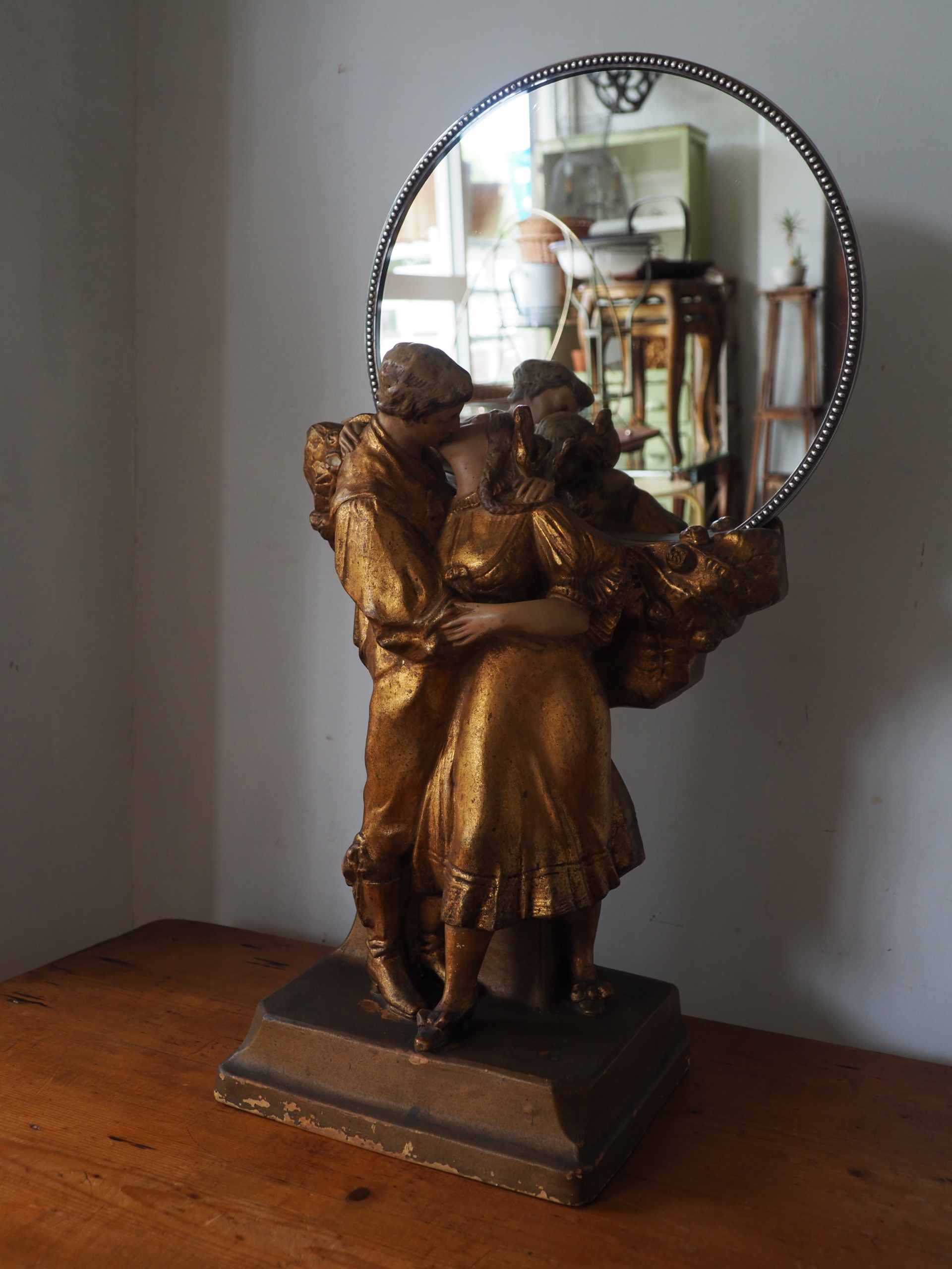 西洋アンティーク テーブルランプ 花柄シェード ピンクのガラスベース